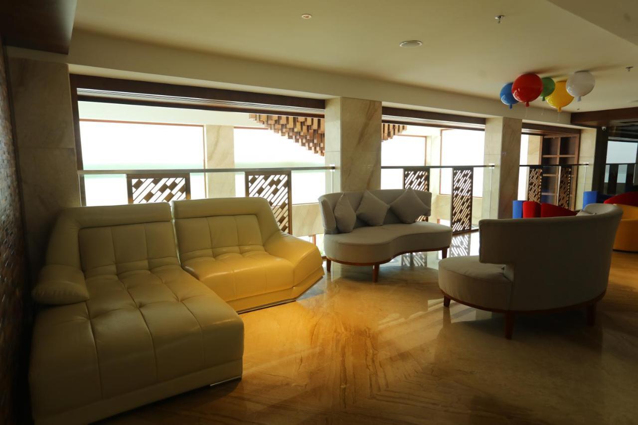 Coral Isle Kochi Exterior foto
