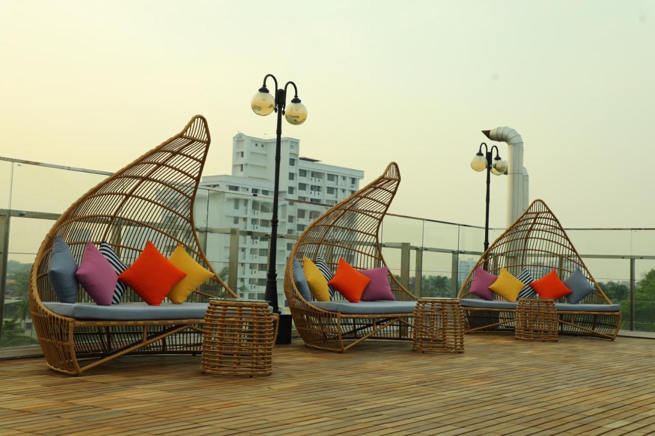 Coral Isle Kochi Exterior foto