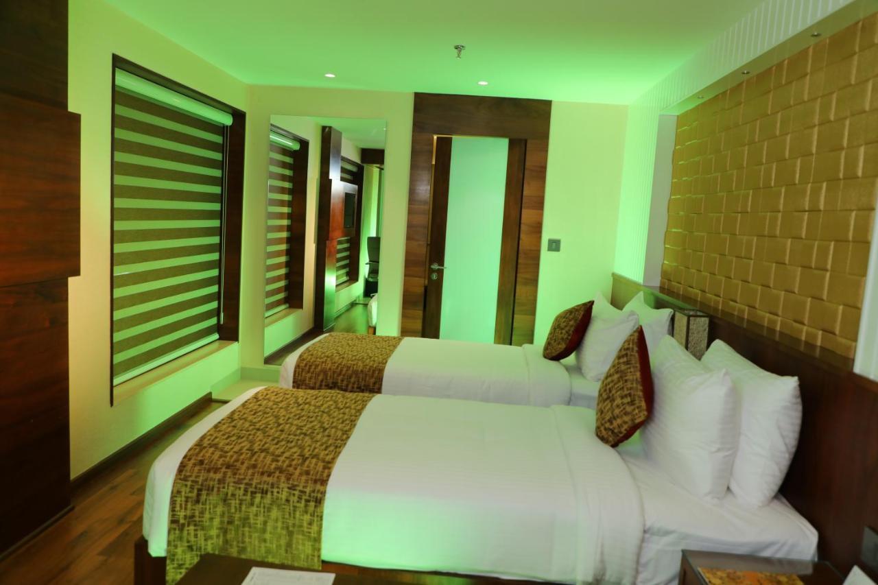 Coral Isle Kochi Exterior foto